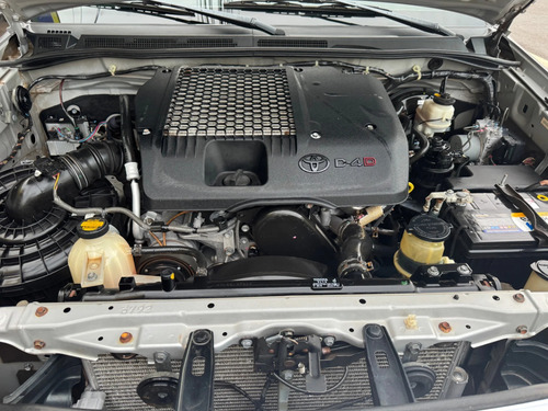 Toyota Hilux 3.0 SRV 4X4 CD 16V TURBO INTERCOOLER DIESEL 4P AUTOMÁTICO