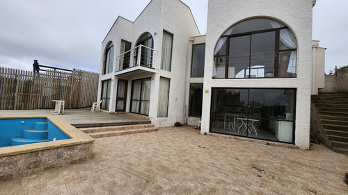Casa En Pichidangui 4d 3 Baños En Costanera