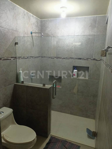 Casa En Venta En Lomas De Banthi, San Juan Del Río, Queretaro.