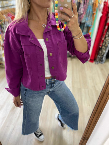 Imagen 4 de 10 de Campera Oversize Corta Camel Fucsia Negro The Big Shop