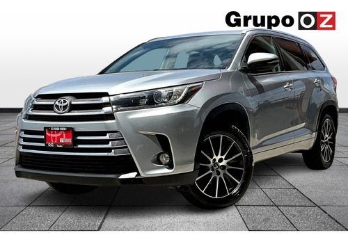 Toyota Highlander 3.5 Limited Panoramic Roof At