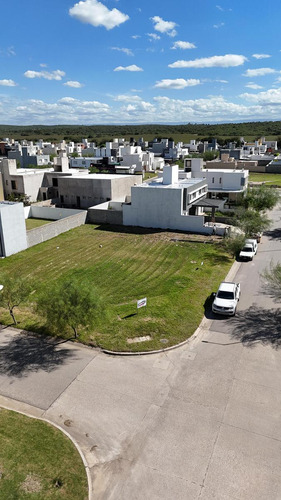 Venta De Terreno En Docta Primera Etapa. Esquina Apto 3 Unid
