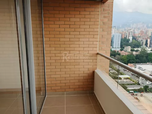 Apartamento En Arriendo En Ciudad Del Rio. Cod A775968