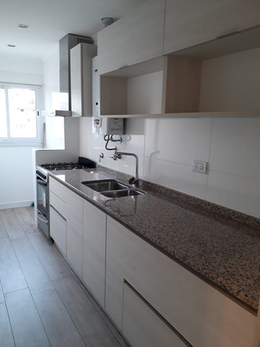 Imagen 6 de 11 de Venta Departamento 3 Ambientes Externo Con Balcon Corrido.