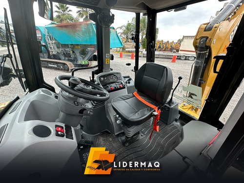Retroexcavadora 424 Cat 2023 Eco3947