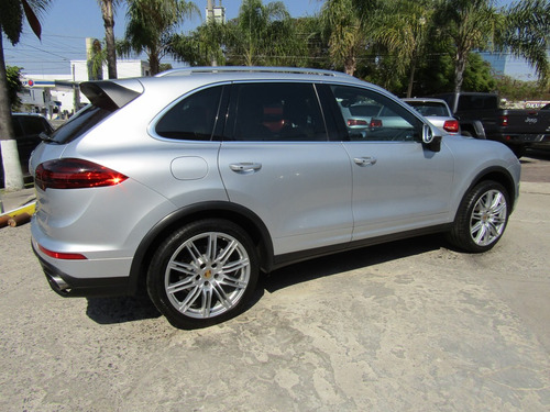 Porsche Cayenne 4.2 Diesel S At