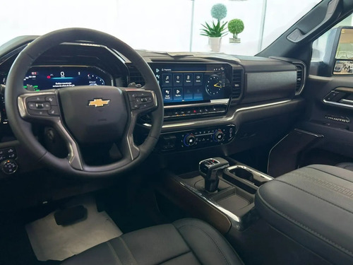 Chevrolet Silverado 5.3 V8 High Country