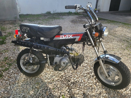 Imagen 2 de 8 de Honda Dax St 70 K