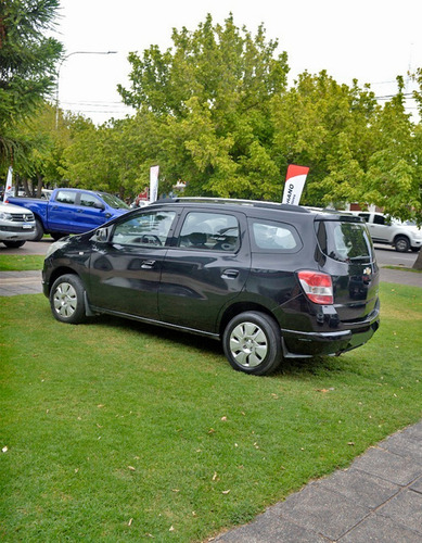 Imagen 5 de 15 de Chevrolet Spin Lt Mt 1,8