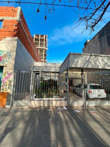 Ph En Venta - 2 Dormitorios 1 Baño - 85mts2 - La Plata