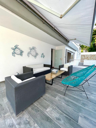 Se Alquila Apartamento Duplex En Alta Florida
