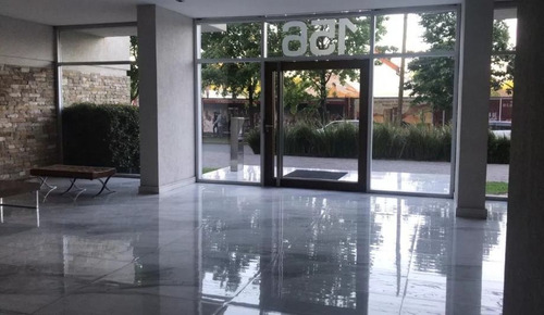 Imagen 2 de 14 de Excelente Departamento De 2 Ambientes En Venta - Ituzaingo Centro