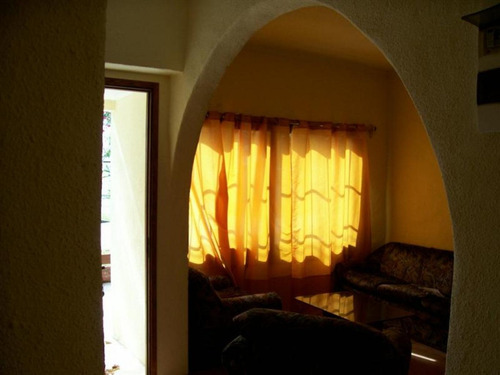 Imagen 5 de 13 de Casa Cerca De Todos Los Servicioc.