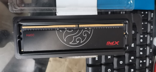 Memoria Ram Xpg Black Hunter Ddr4 16gb 3000mhz Poco Uso