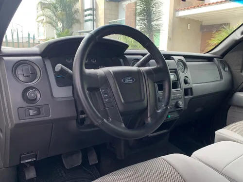 Ford F-150 XL DOBLE CABINA 4x4