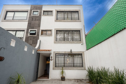 Vive Al Sur De La Cdmx En Un Condominio De Solo 2 Casas Con 3 Recámaras Y Patio