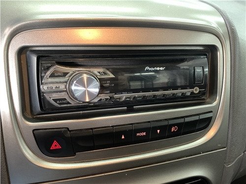 Fiat Strada 1.6 Mpi Trekking Cs 16v Flex 2p Manual