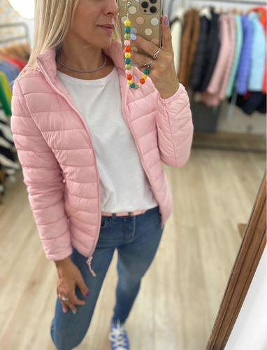 Imagen 7 de 10 de Campera Ultralivina Corta S/ Pluma Mujer The Big Shop Rosa
