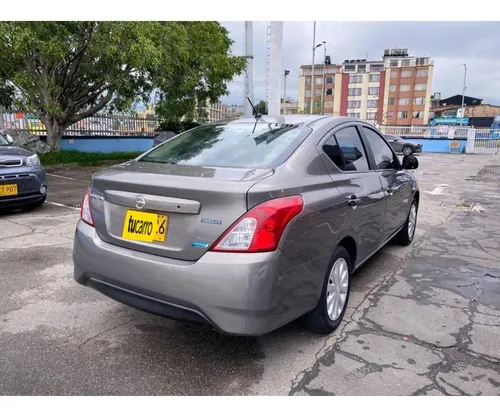 Nissan Versa 1.6 Advance