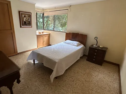 Apartamento En Arriendo En Castropol. Cod A776002