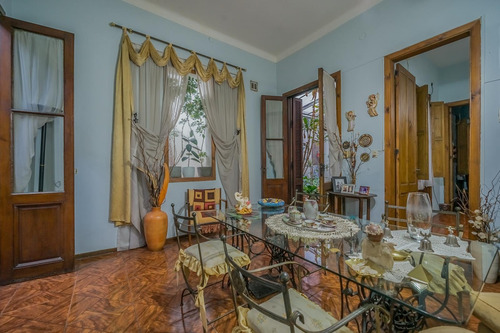 Venta Ph Tipo Casa 4 Ambientes Colegiales Cochera Y Patio