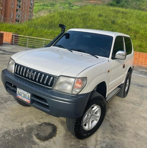 Imagen 1 de 13 de Toyota Meru Sincronico 4x4