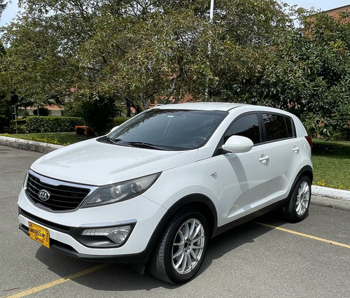 Kia Sportage 2.0 Revolution 158 hp