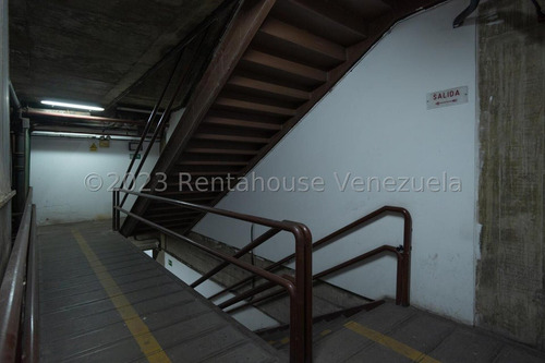 Jel Edificio Industrial En Venta En San Martin 24-4774 Fg
