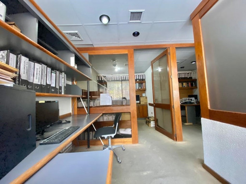 Imagen 4 de 10 de Se Vende Ofc/ Local Comercial 100m² En Centro Profesional Santa Paula
