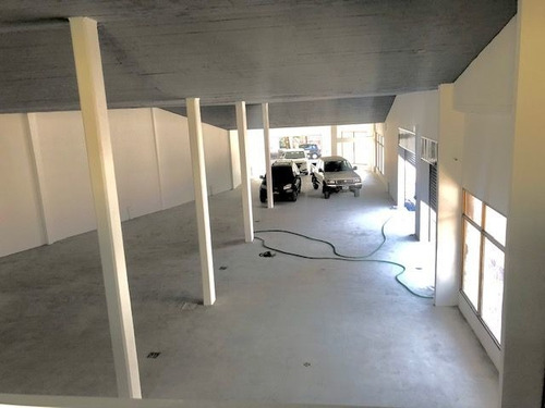Imagen 8 de 10 de Alquiler Local 1000m En Boulogne - Marquez Y Panamericana
