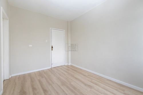 Imagem 14 de 19 de Salas Comerciais À Venda Com 51m² Por R$ 190.000,00 No Bairro Centro - Curitiba / Pr - Sl 1720