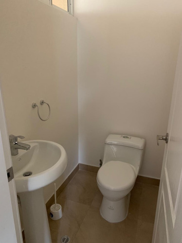 Casa En Venta En Conjunto Valle De Los Chillos