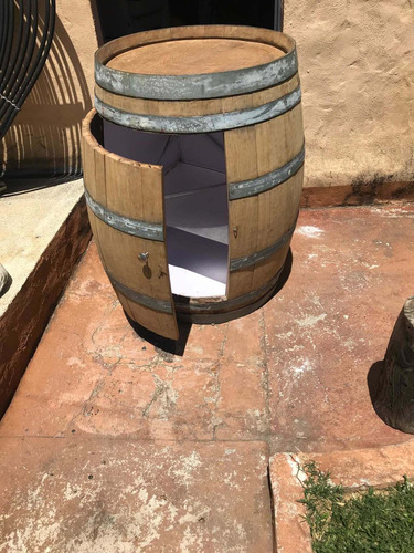Imagen 6 de 7 de Barril Roble Adaptado Adorno