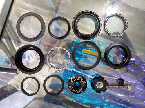 Imagen 2 de 2 de Tazas De Dirección Oversize 1 1/8 44mm Neco