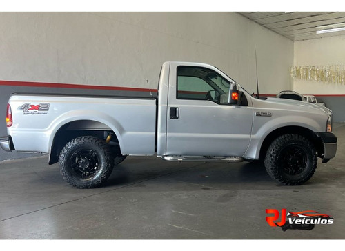 Ford F-250 3.9 Xlt 4x2 2p