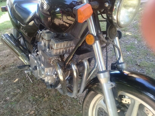 Honda Nighthawk 750 Unica Mano