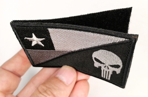 Imagen 5 de 8 de Parche Bandera Chilena Tono Negro Y Símbolo Punisher