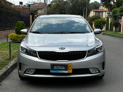 Kia CERATO PRO 1.6l Zenith At
