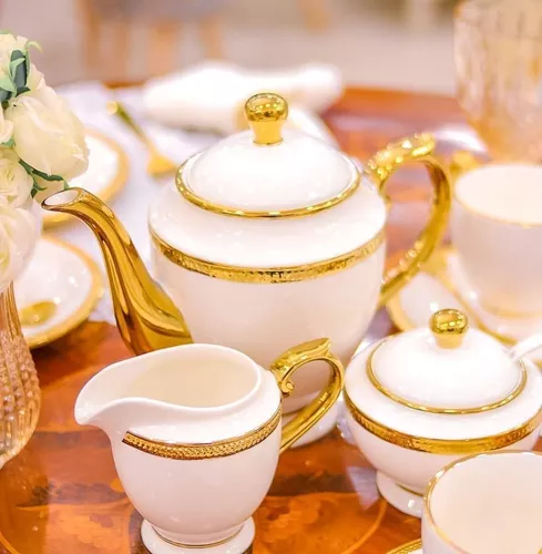 Conjunto para Chá Bule Açucareiro Leiteira Porcelana Paddy Branco e Dourado  3 Peças