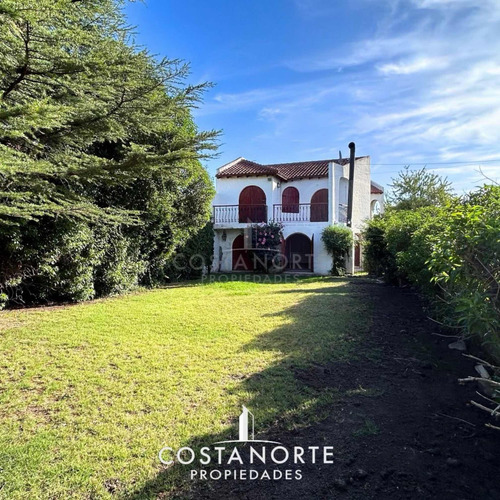 Espectacular Casa Esquina En Viedma. Apta Crédito.