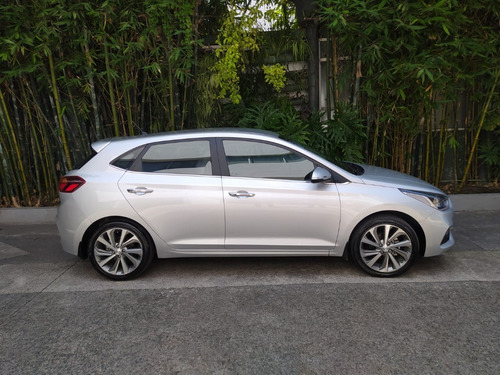 Imagen 2 de 9 de Hyundai Accent 5 Ptas Gls Aut 1.6l 2019