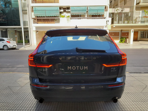 Volvo XC60 2.0t T5 Momentum Awd