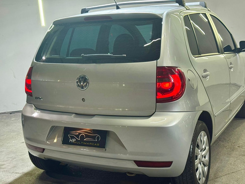 Volkswagen Fox 1.0 Tretec Total Flex 5P