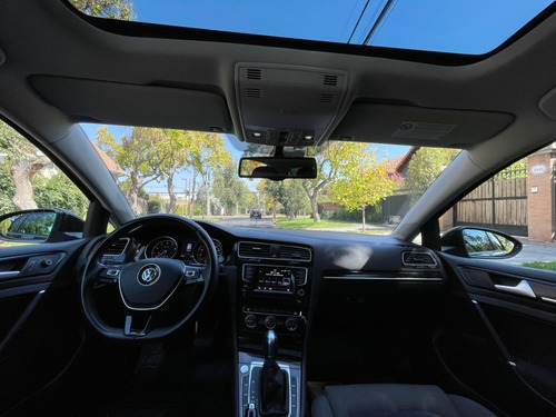 Imagen 13 de 15 de Volkswagen Golf 1.4 Sport At