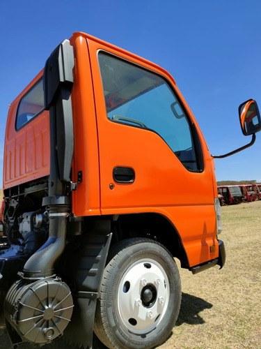 Isuzu Elf 300e Camión Chasis Cabina Arrancando Stdr Mexican