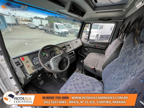 Imagem 7 de 11 de M.benz 710