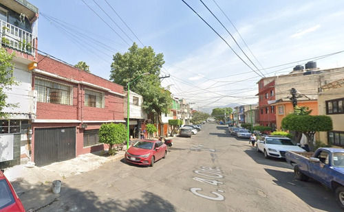 Casa En Venta En Calle 4 Oriente Isidro Fabela Tlalpan Ciudad De México Cucm 027