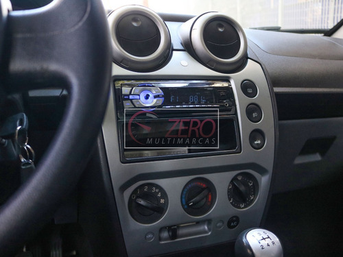 Imagem 10 de 15 de Ford Fiesta 1.6 2013