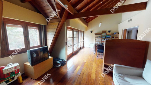 Libertador Al Rio, Chalet Sobre 2100mts. De Lote.