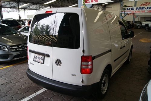 Imagen 4 de 15 de Volkswagen Caddy 2015. 5 Velocidades, A/c, Impecable.